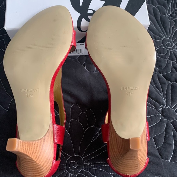 Nine West Leather Sandal - Picture 4 of 7